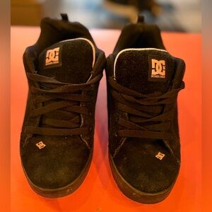 DC Shoes, Black, Skate Sneakers Women’s 8.5 Low Top Streetwear